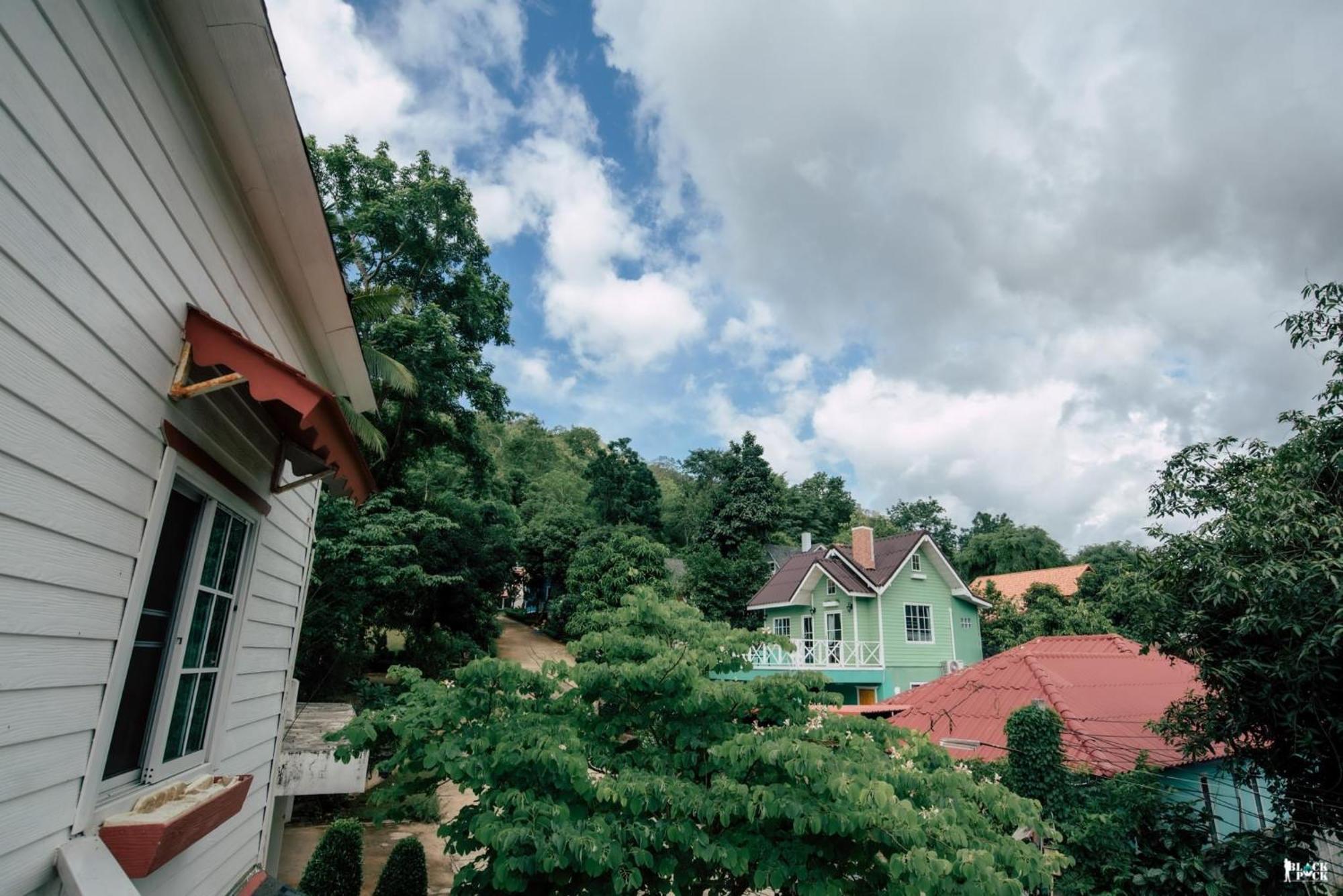 Suriyan Villa Erawan Kanchanaburi สุริยัน วิลล่า เอราวัณ กาญจนบุรี Tha Kradan Exterior foto